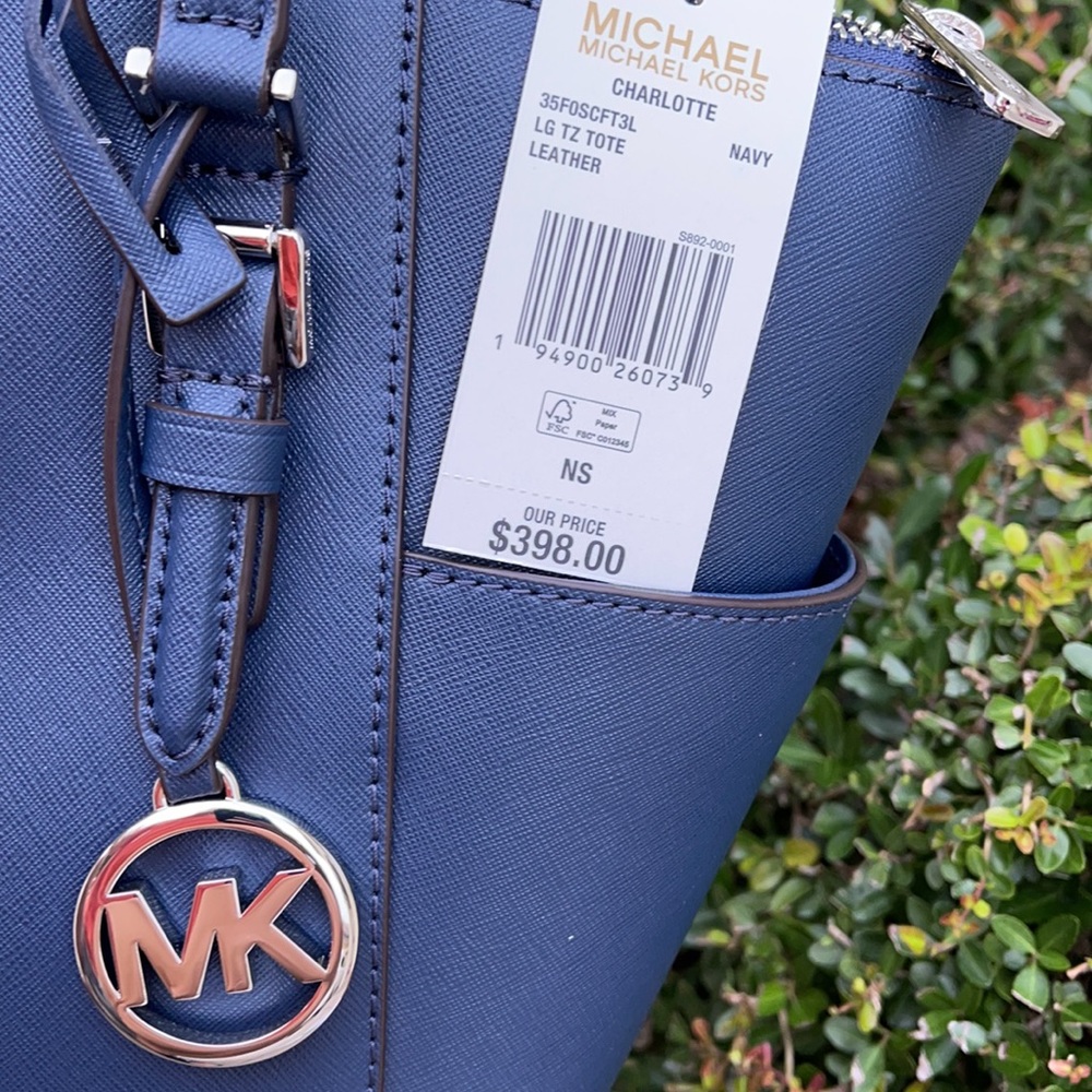 Michael Kors Charlotte Large Top Zip Leather Tote - Picture 16 of 16